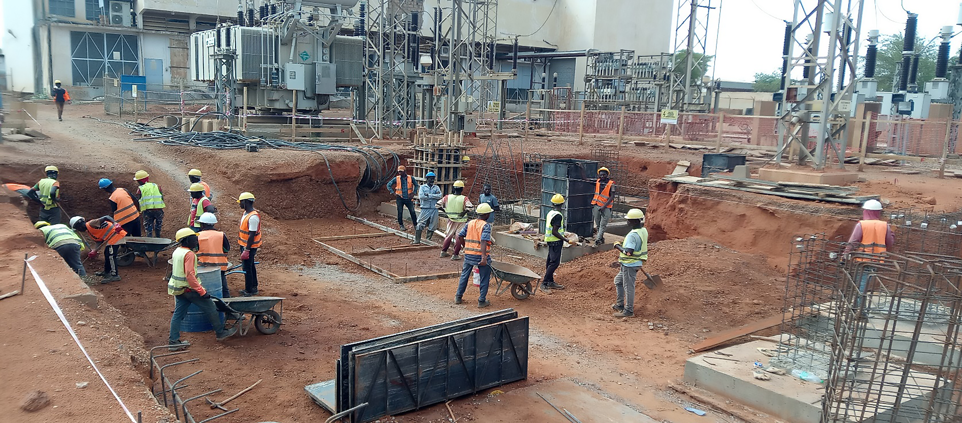 You are currently viewing Expansion du Poste Niamey Nord : Renforcement de l’Infrastructure Électrique par NIGELEC